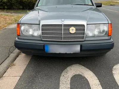 Gebraucht Mercedes 230 132 PS (97 kW) 1988 Grau Kombi
