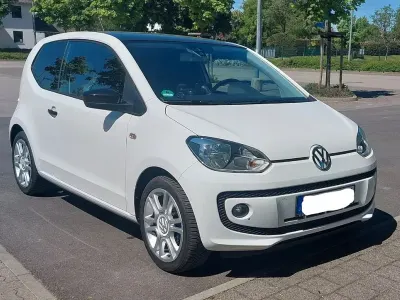 Brugt VW up! high up! 60 HK (44 kW) 2013 Hvid Hatchback