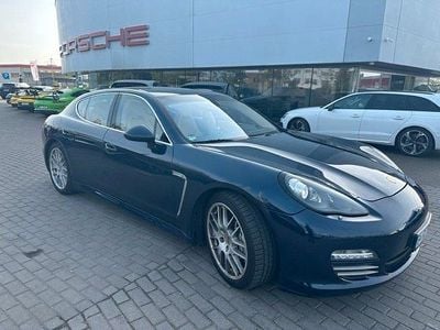 Porsche Panamera 4S