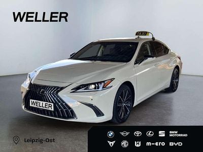 Schwarz Gebraucht 2024 Lexus ES300H Business Edition Limousine | 46.990 € (Teuer)