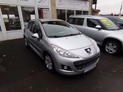 gebraucht Peugeot 207 Tendance , Klima , AHK , Tüv neu