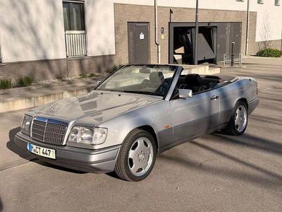 Usata Mercedes 200 AMG 136 CV (100 kW) 1996 Argento Cabrio