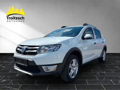 Gebraucht Dacia Sandero Prestige 90 PS (66 kW) 2016 Weiß Limousine