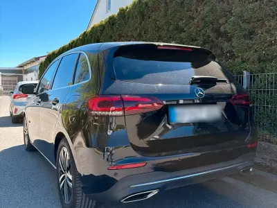Gebraucht Mercedes B220 190 PS (139 kW) 2022 Schwarz Van / Kleinbus