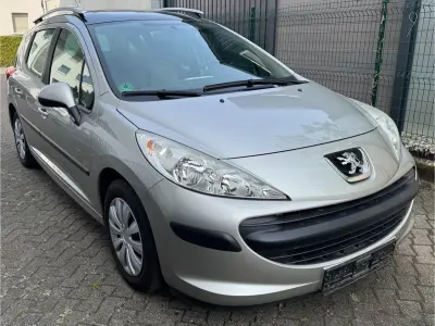 Gebraucht Peugeot 207 2009 Silber Kombi