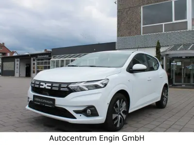 Gebraucht Dacia Sandero Expression 91 PS (66 kW) 2024 Weiß Limousine