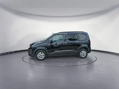 Neu Peugeot Rifter 131 PS (96 kW) 2026 Schwarz Van / Kleinbus