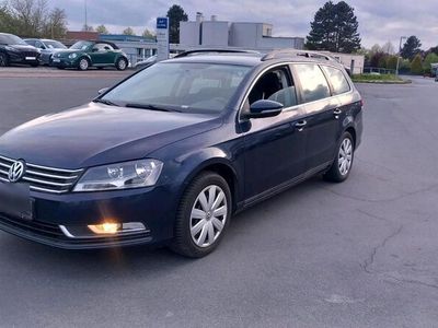 gebraucht VW Passat 1.4 Benzin •Kombi • Navigation • Sitzheizung