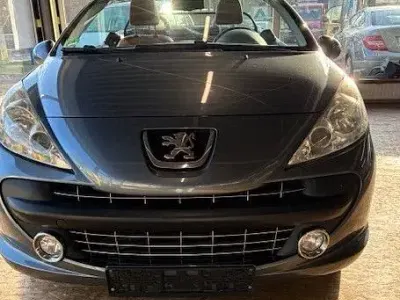 Gebraucht Peugeot 207 CC Premium 120 PS (88 kW) 2009 Grau Cabrio