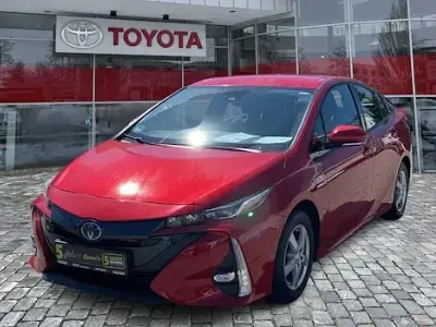 Gebraucht Toyota Prius Plug-in Hybrid Comfort 122 PS (89 kW) 2021 Rot Kleinwagen