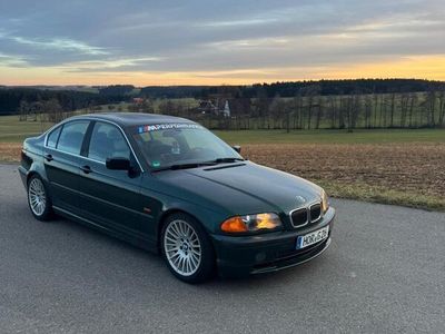 BMW 323
