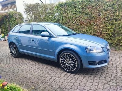Gebraucht Audi A3 Attraction 125 PS (91 kW) 2010 Blau Kleinwagen