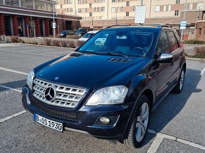 Gebraucht Mercedes ML320 224 PS (164 kW) 2010 Blau SUV
