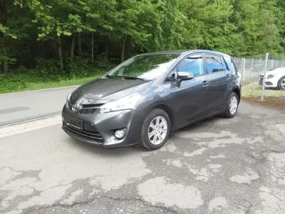 Gebraucht Toyota Verso Edition-S 147 PS (108 kW) 2017 Van / Kleinbus
