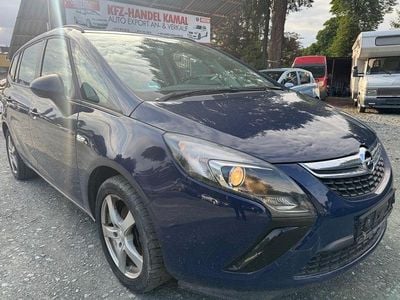 Blau Gebraucht 2014 Opel Zafira Tourer Selection Van / Kleinbus | 2.999 € (Fairer Preis)