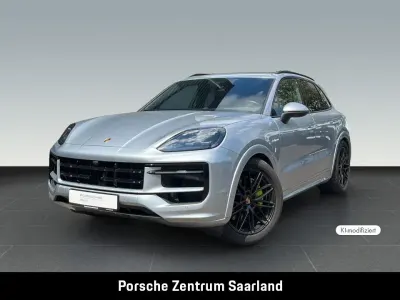 Gebraucht Porsche Cayenne E-Hybrid 470 PS (345 kW) 2024 Silber SUV