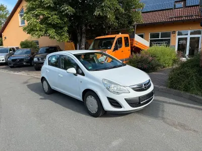 Gebraucht Opel Corsa 75 PS (55 kW) 2013 Weiß Kleinwagen