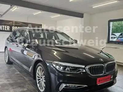 Gebraucht BMW 520 Luxury Line 190 PS (139 kW) 2017 Grau Kombi