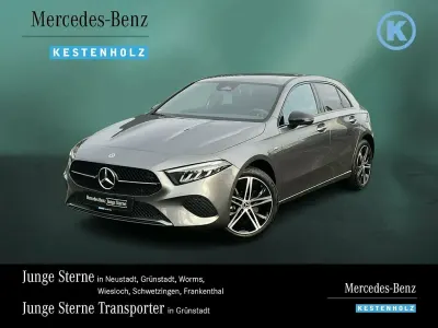 Gebraucht Mercedes A250 Progressive 163 PS (119 kW) 2025 Mountaingrau Limousine