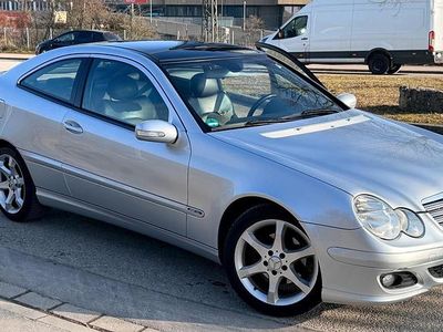 Gebraucht Mercedes C180 Sport Edition 148 PS (108 kW) 2006 Silber Coupé