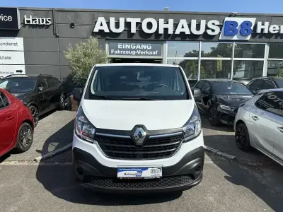 Gebraucht Renault Trafic 120 PS (88 kW) 2021 Weiß Van / Kleinbus