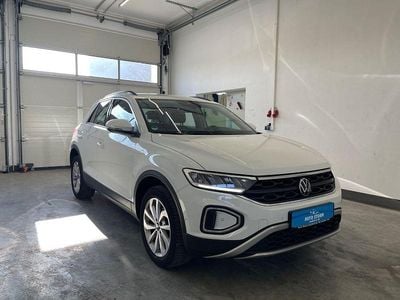 Second-hand VW T-Roc Life 150 CP (110 kW) 2023 Alb SUV
