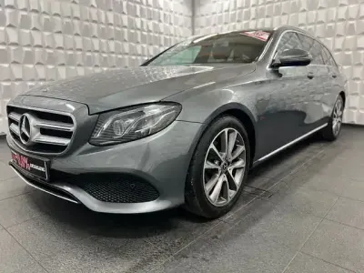 Gebraucht Mercedes E220 Avantgarde 194 PS (142 kW) 2017 Grau Kombi
