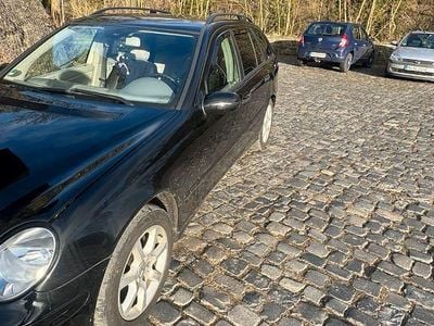 Gebraucht Mercedes C220 Classic 150 PS (110 kW) 2005 Schwarz Limousine