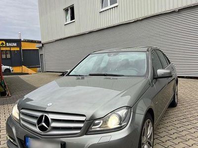 Usata Mercedes C220 Avantgarde 170 CV (125 kW) 2011 Grigio Berlina