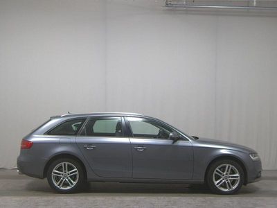 Grau Gebraucht 2014 Audi A4 Attraction Kombi | 6.650 € (Superpreis)