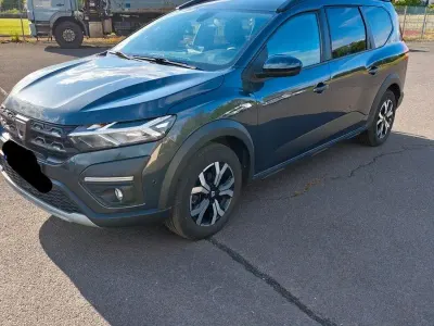 Gebraucht Dacia Jogger Comfort 101 PS (74 kW) 2022 Grau Van / Kleinbus
