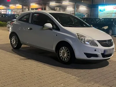Gebraucht Opel Corsa 64 PS (47 kW) 2009 Weiß Kleinwagen