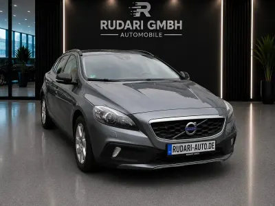 Gebraucht Volvo V40 You! 150 PS (110 kW) 2015 Grau Kleinwagen