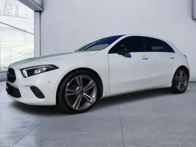 Gebraucht Mercedes A250 224 PS (164 kW) 2021 Weiß Limousine