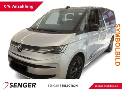 Gebraucht VW Multivan Life 150 PS (110 kW) 2023 Silber Van / Kleinbus