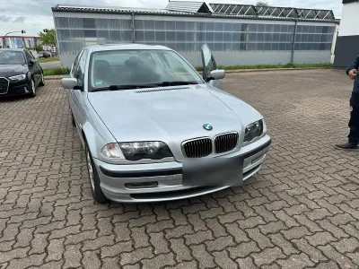 Gebraucht BMW 320 2000 Silber Limousine