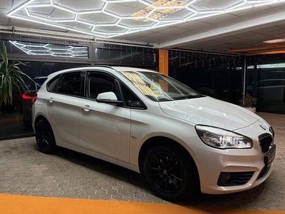 Gebraucht BMW 218 Active Tourer Sport Line 150 PS (110 kW) 2016 Weiß Van / Kleinbus
