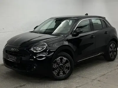 Gebraucht Fiat 600 101 PS (74 kW) 2025 Schwarz SUV