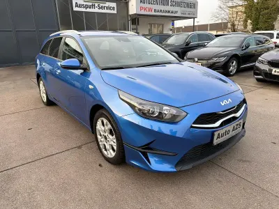 Gebraucht Kia Ceed Sportswagon 101 PS (74 kW) 2023 Blau Kombi