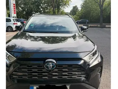 Gebraucht Toyota RAV4 Hybrid Lounge 178 PS (130 kW) 2019 Schwarz SUV