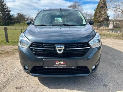 Gebraucht Dacia Lodgy Comfort 131 PS (96 kW) 2020 Grau Van / Kleinbus