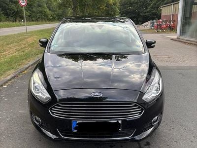 Usata Ford S-MAX S 150 CV (110 kW) 2017 Nero Monovolume