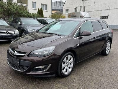 Gebraucht Opel Astra Exklusiv 140 PS (102 kW) 2015 Braun Kombi