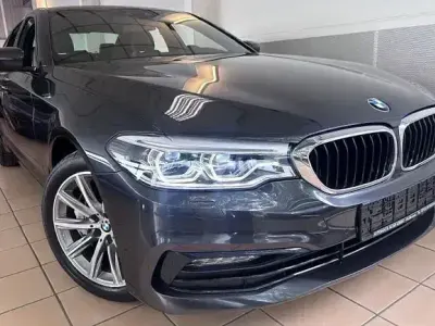 Gebraucht BMW 540 Sport Line 340 PS (250 kW) 2018 Grau Limousine