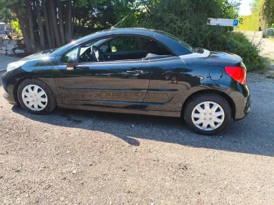 Gebraucht Peugeot 207 CC 120 PS (88 kW) 2008 Schwarz Cabrio