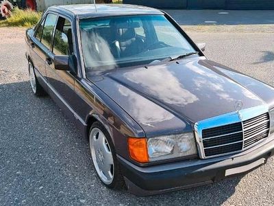 Second-hand Mercedes 190 Sportline 160 CP (117 kW) 1991 Maro Berlinǎ