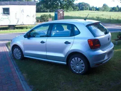 Gebraucht VW Polo 75 PS (55 kW) 2016 Silber Limousine