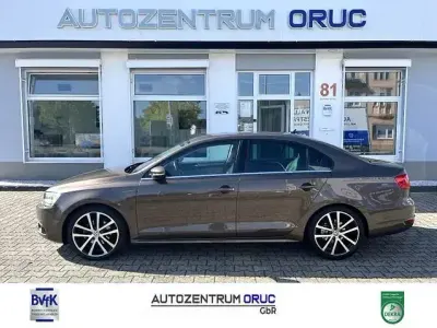 Brugt VW Jetta Highline 140 HK (102 kW) 2012 Brun Sedan