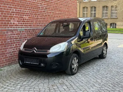 Gebraucht Citroën Berlingo Attraction 98 PS (72 kW) 2013 Schwarz Van / Kleinbus