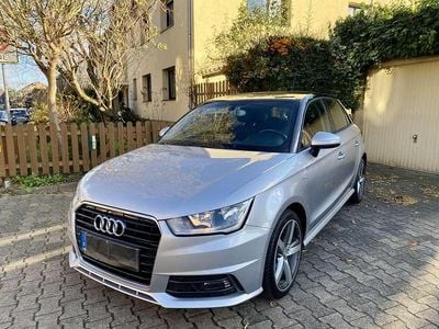 Second-hand Audi A1 Sportback S-Line 90 CP (66 kW) 2016 Argintiu Hatchback